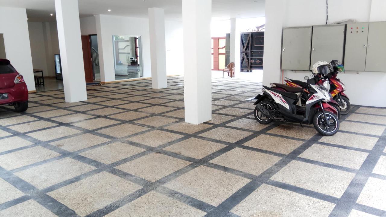 Azalia Residence Palembang Extérieur photo
